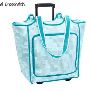 Thirty One Insider Exclusive Away We Go Roller Thermal patchwork Stripe